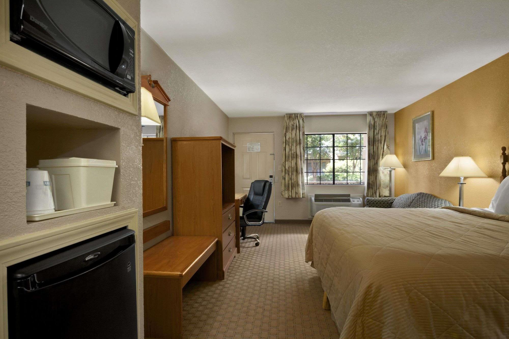 Days Inn By Wyndham Southaven Ms Exteriér fotografie