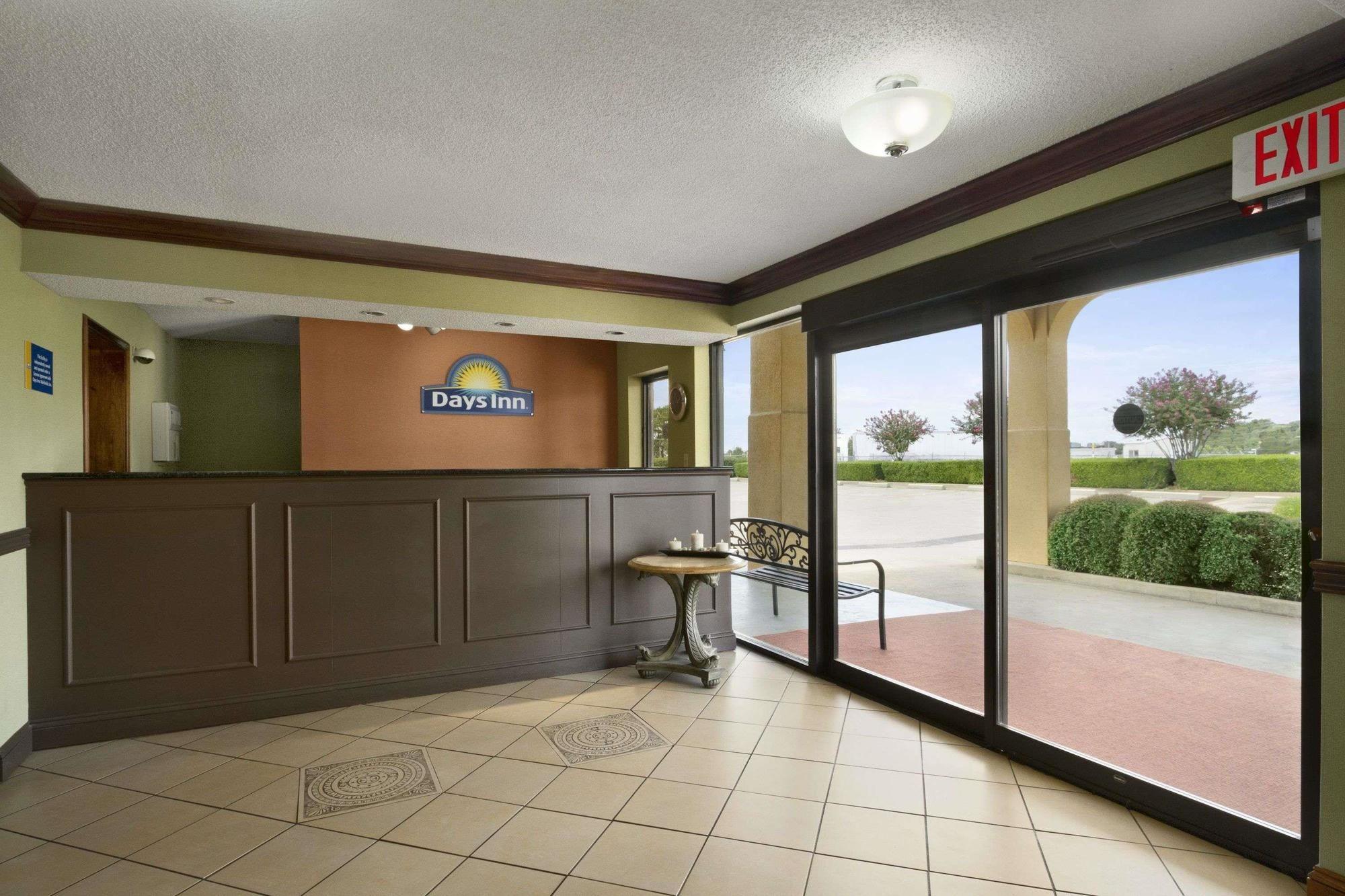 Days Inn By Wyndham Southaven Ms Exteriér fotografie